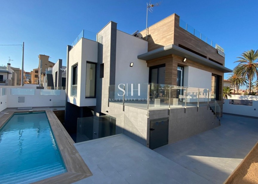 Новое здание - Villa - Torrevieja - La Mata