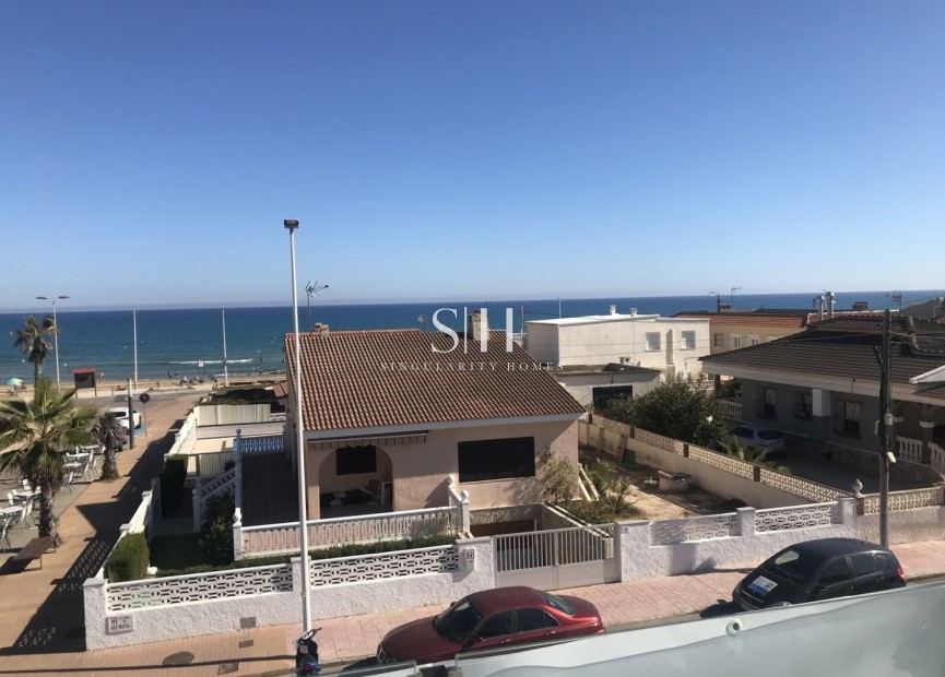 Новое здание - Villa - Torrevieja - La Mata