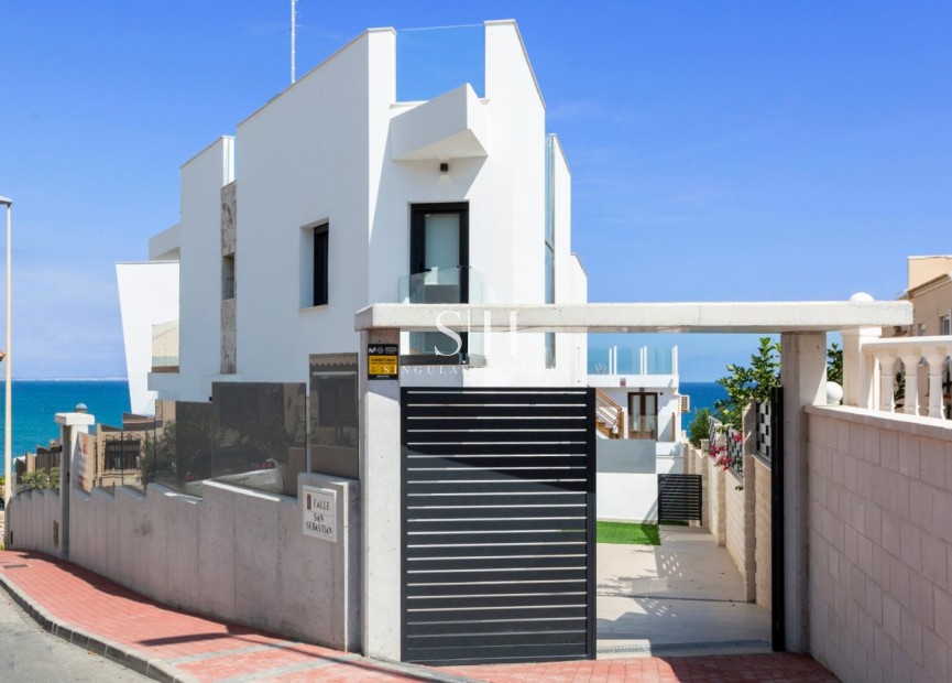 Новое здание - Villa - Torrevieja - La Mata