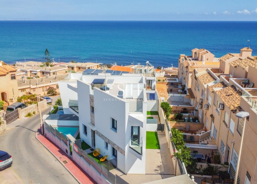 Новое здание - Villa - Torrevieja - La Mata