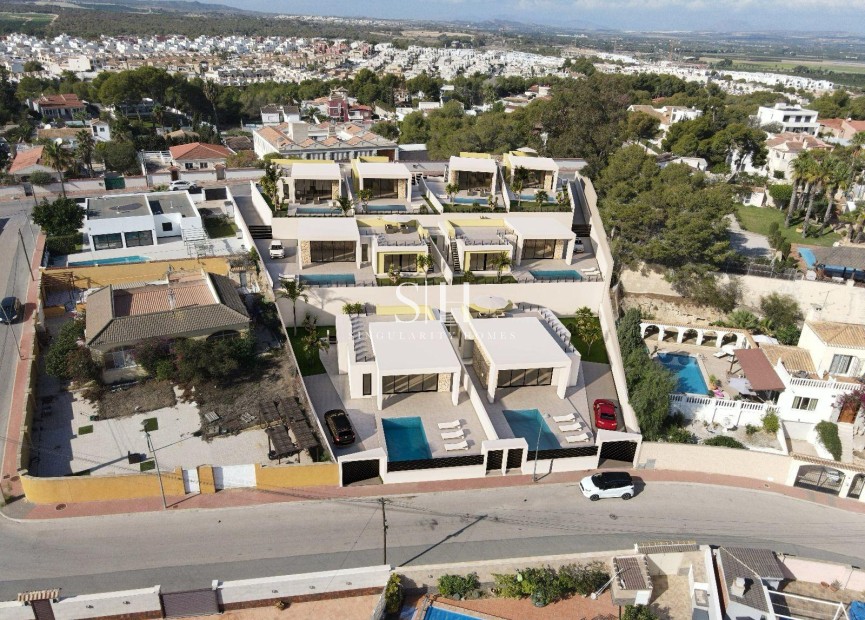 Новое здание - Villa - Torrevieja - Los balcones