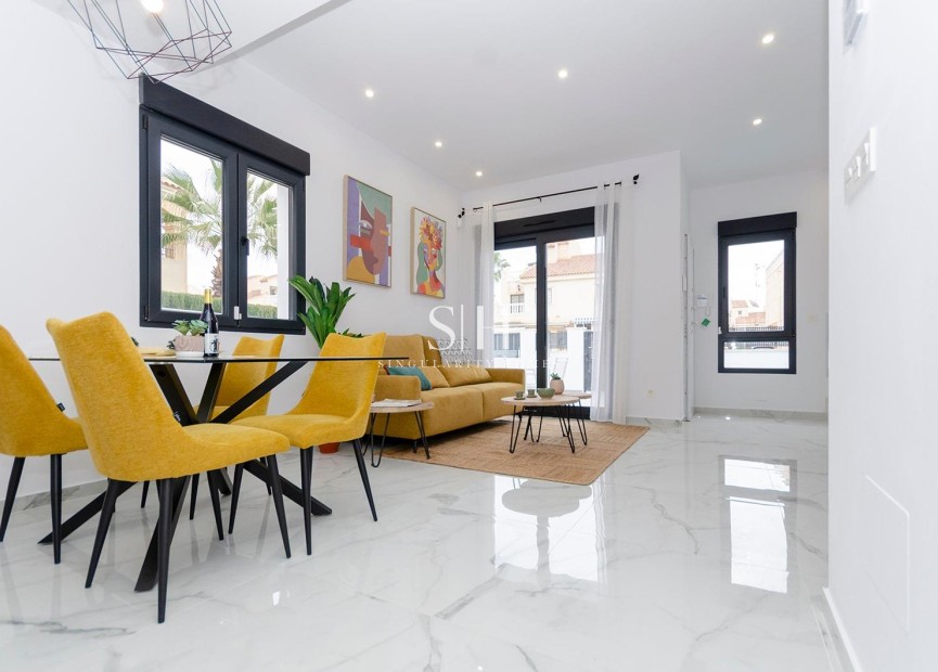 Новое здание - Villa - Torrevieja - Torretas