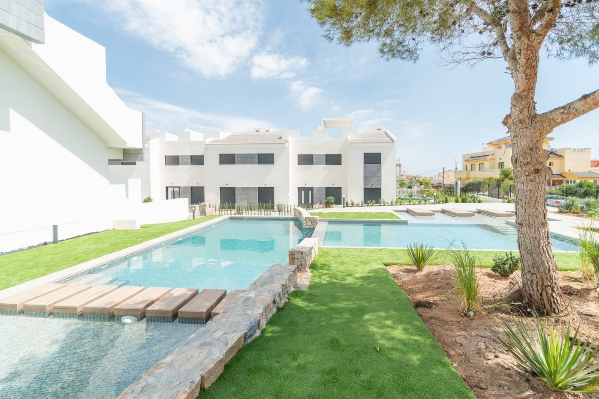 Nowy budynek - Bungalow - Torrevieja - Los balcones