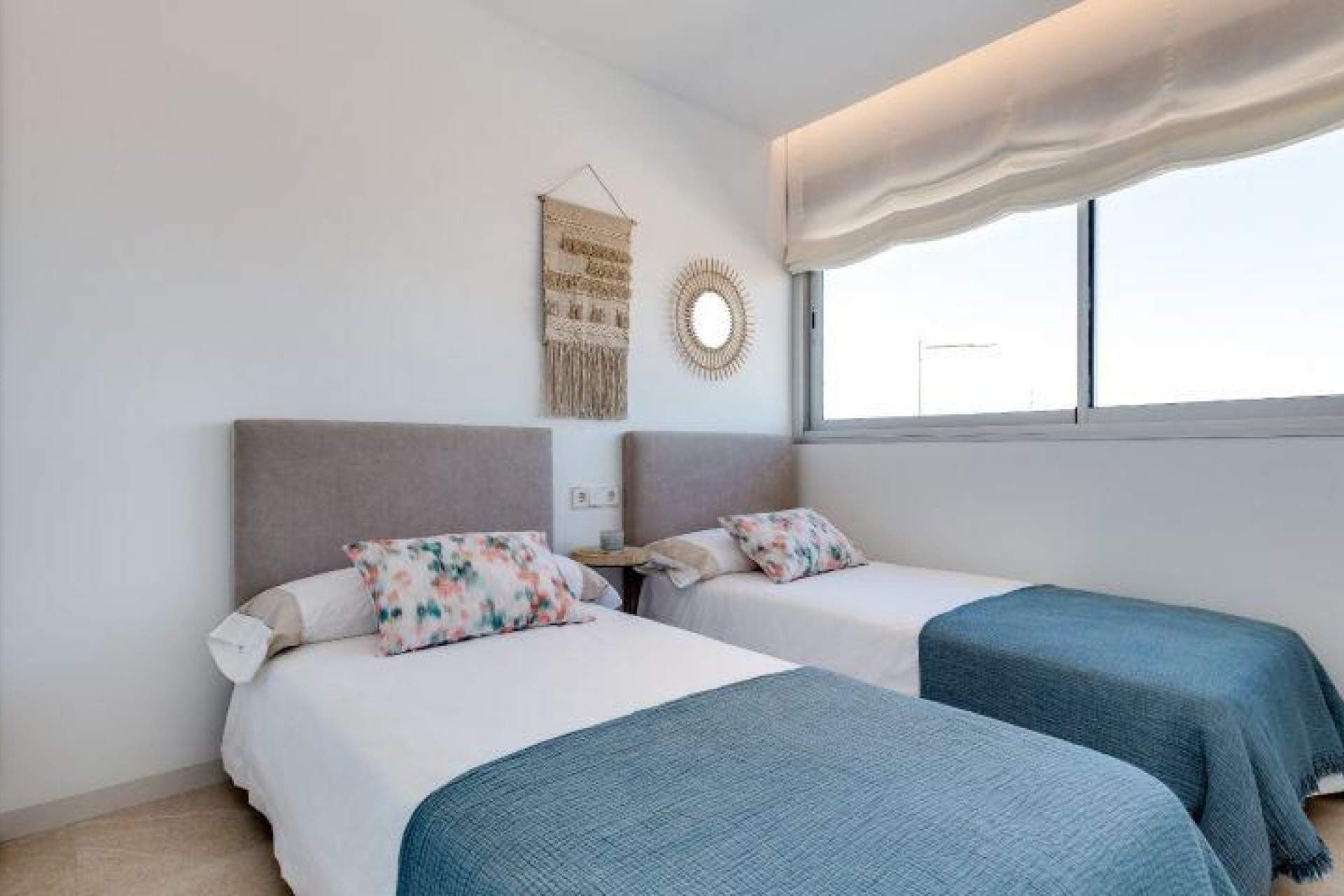 Nowy budynek - Bungalow - Torrevieja - Los balcones