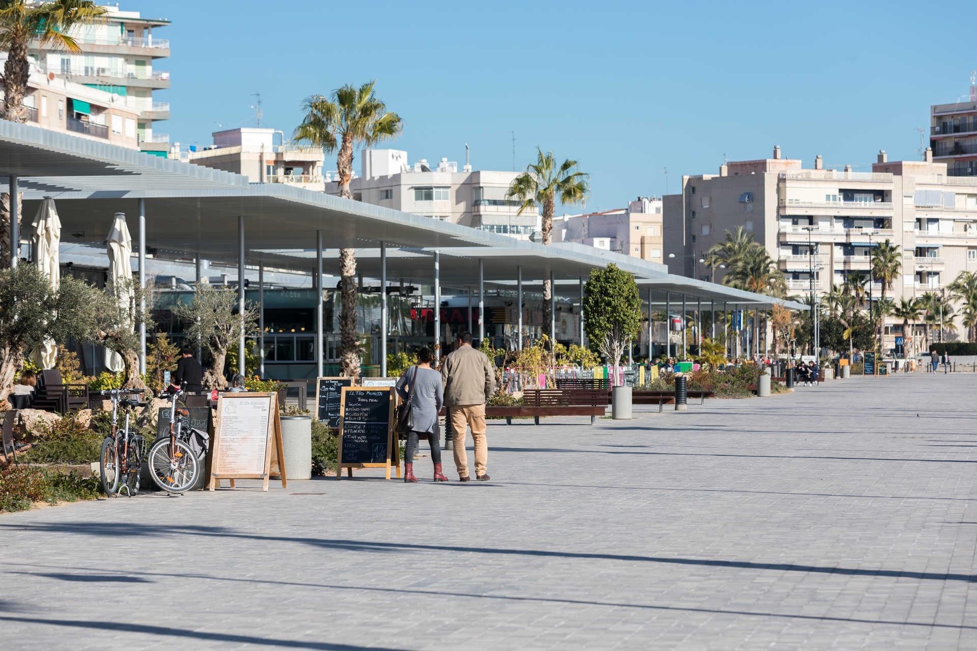 Nowy budynek - Daszek - Santa Pola - Estacion de autobuses