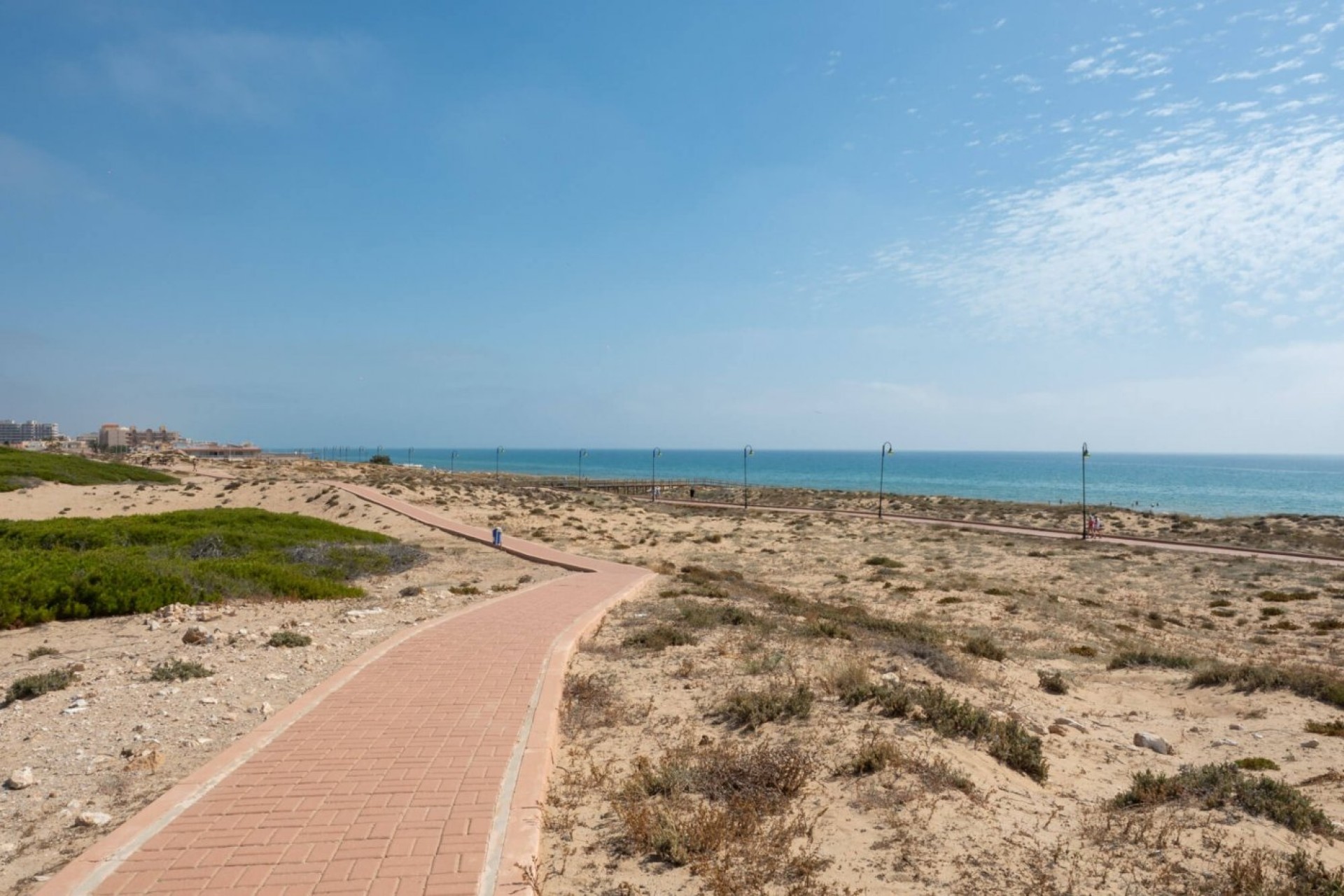 Nowy budynek - Daszek - Torrevieja - La Mata