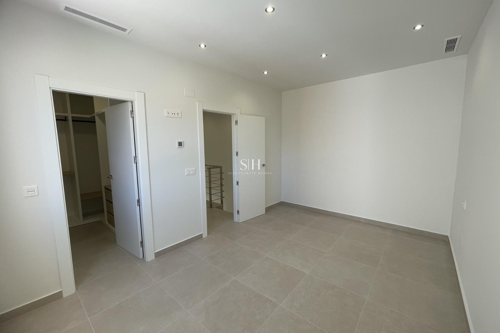 Nowy budynek - Villa - Almoradí - Heredades