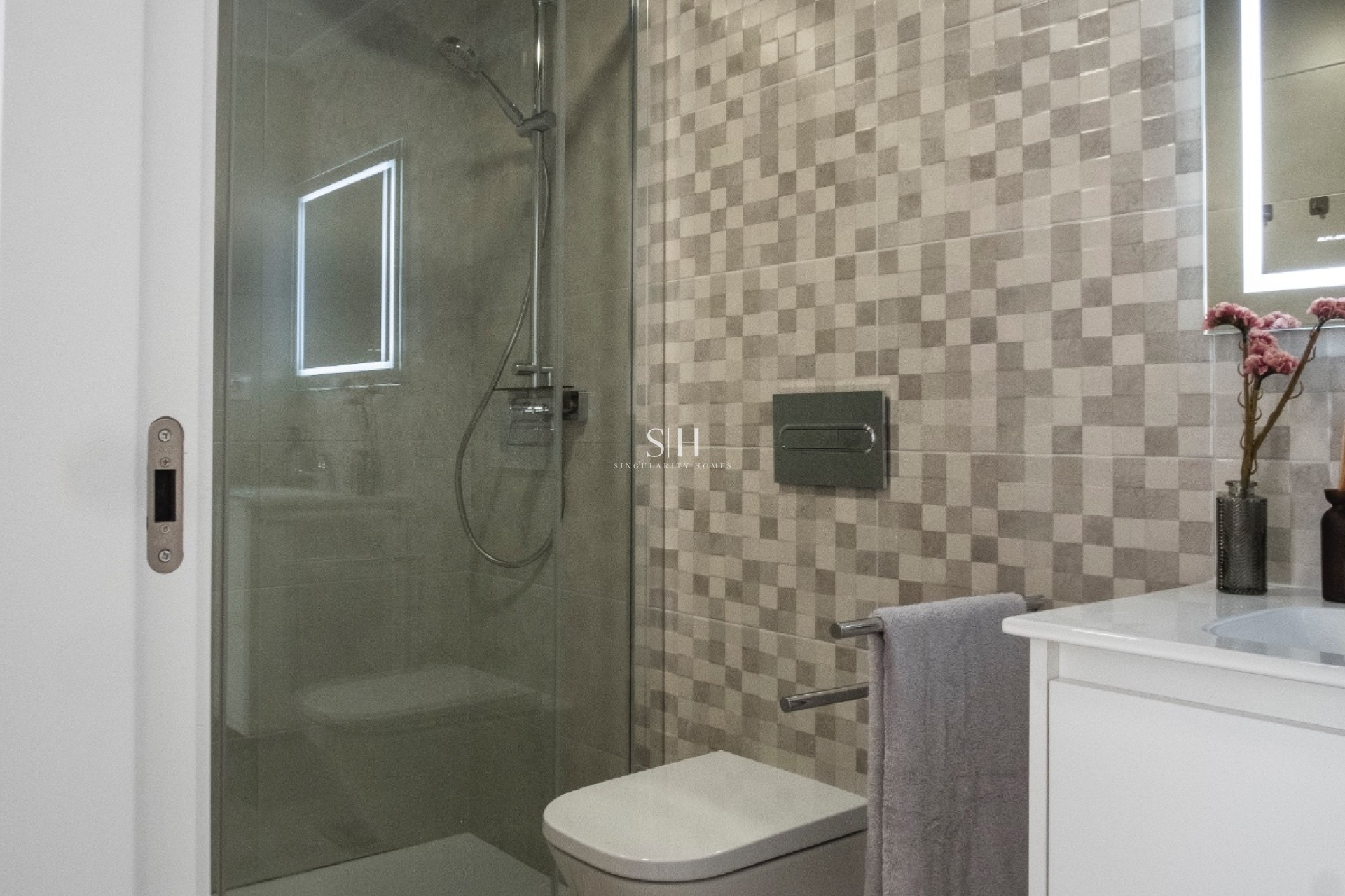 Nybyggnation - Hus - Avileses