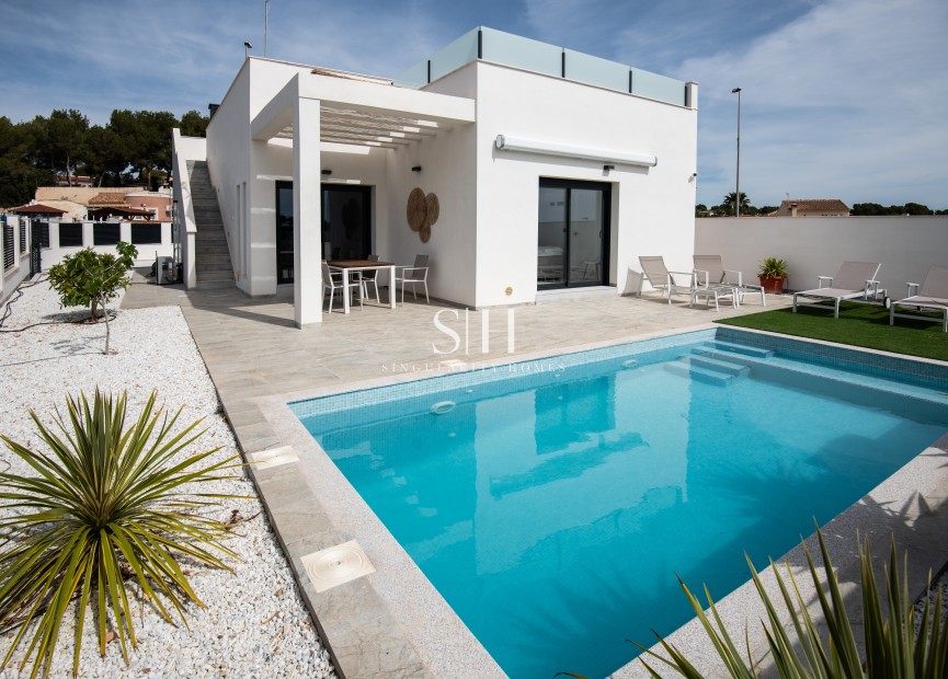 Nybyggnation - Villa - Pilar de la Horadada - Pinar de Campoverde