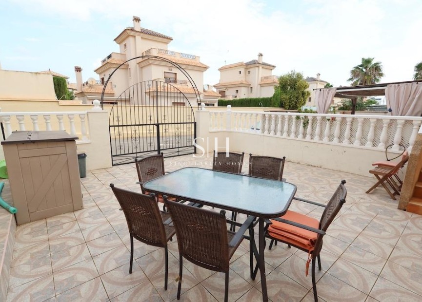 Odsprzedaż - Bungalow - Orihuela Costa - Costa Blanca