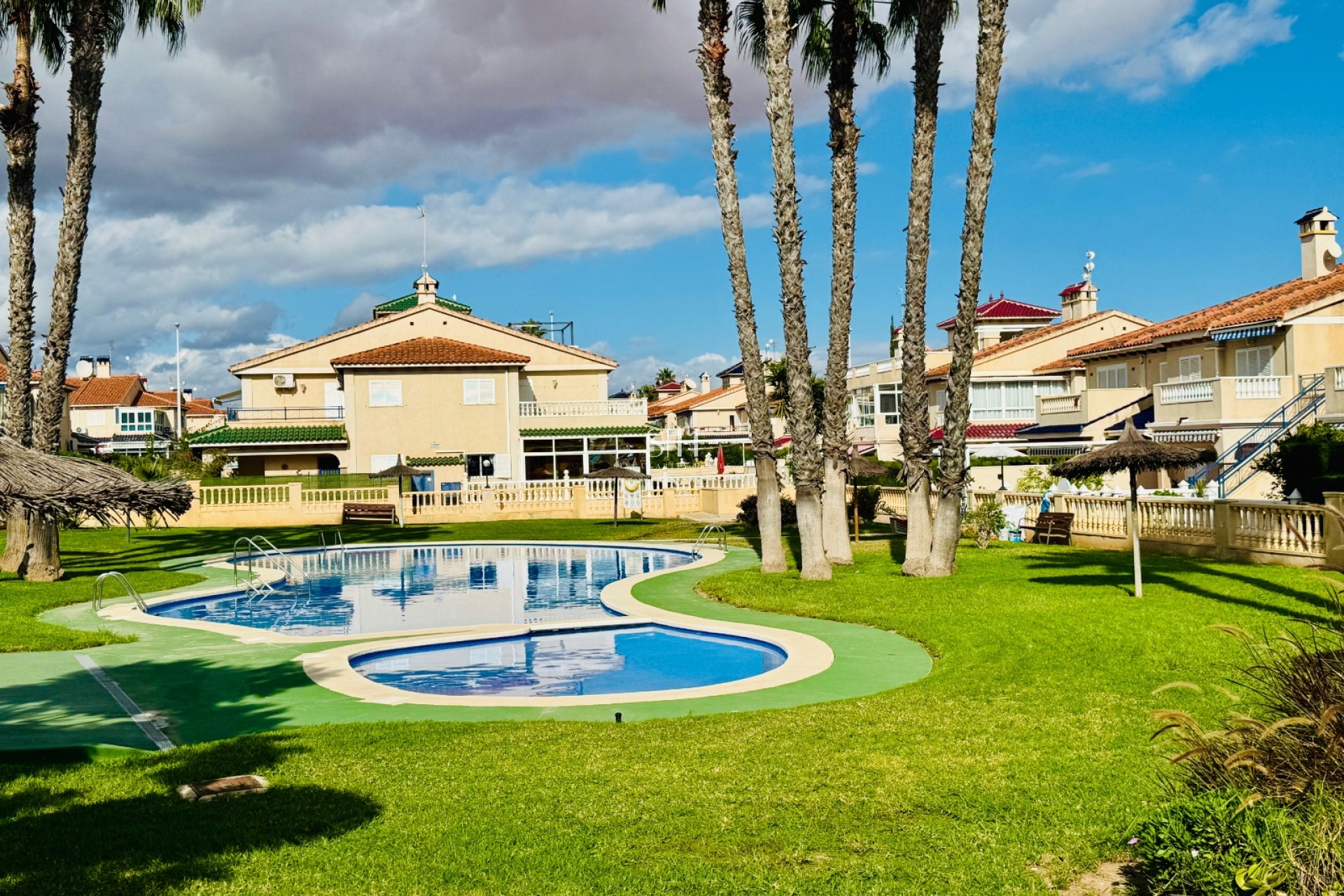 Odsprzedaż - Bungalow - Orihuela Costa - Playa Flamenca