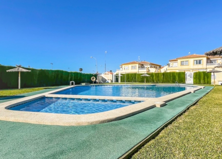 Odsprzedaż - Bungalow - Orihuela Costa - Playa Flamenca