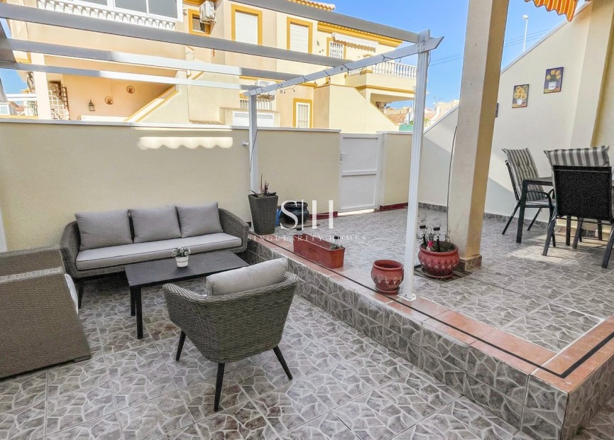 Odsprzedaż - Bungalow - Orihuela Costa - Playa Flamenca