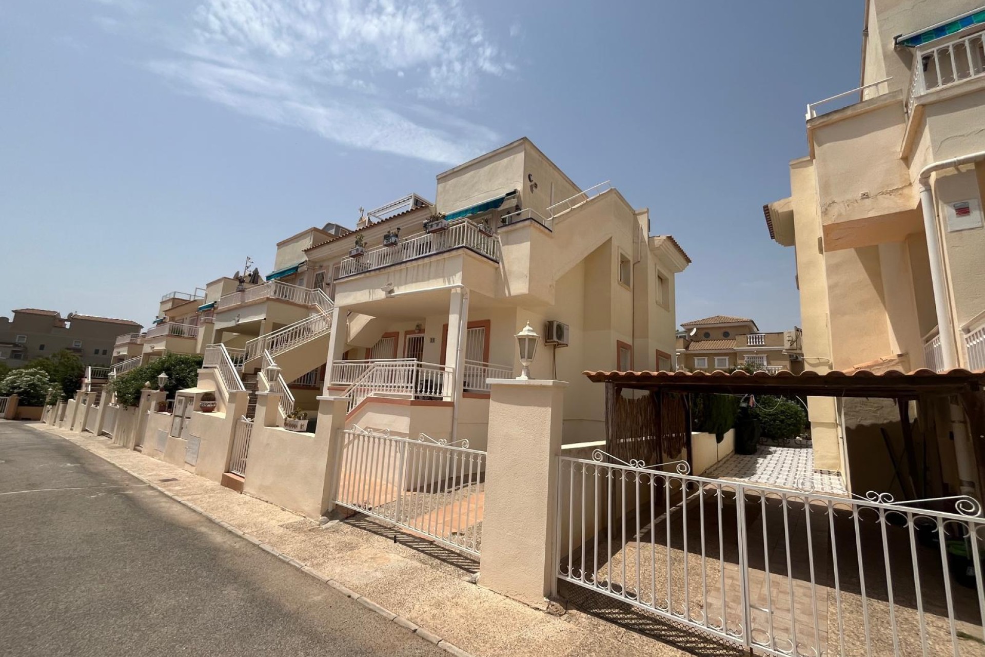 Odsprzedaż - Bungalow - Orihuela Costa - Punta Prima