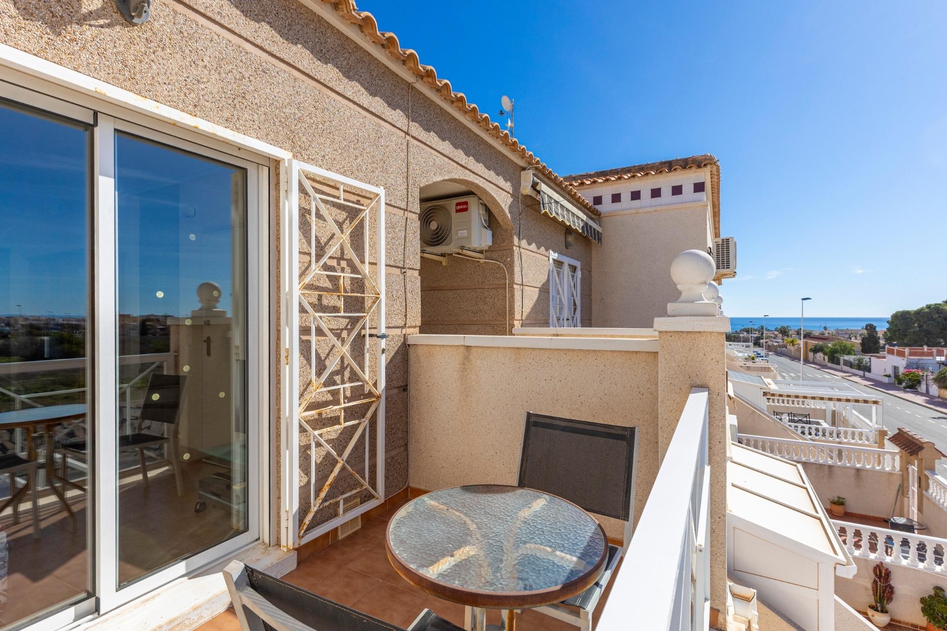 Odsprzedaż - Bungalow - Torrevieja - Aguas Nuevas 2