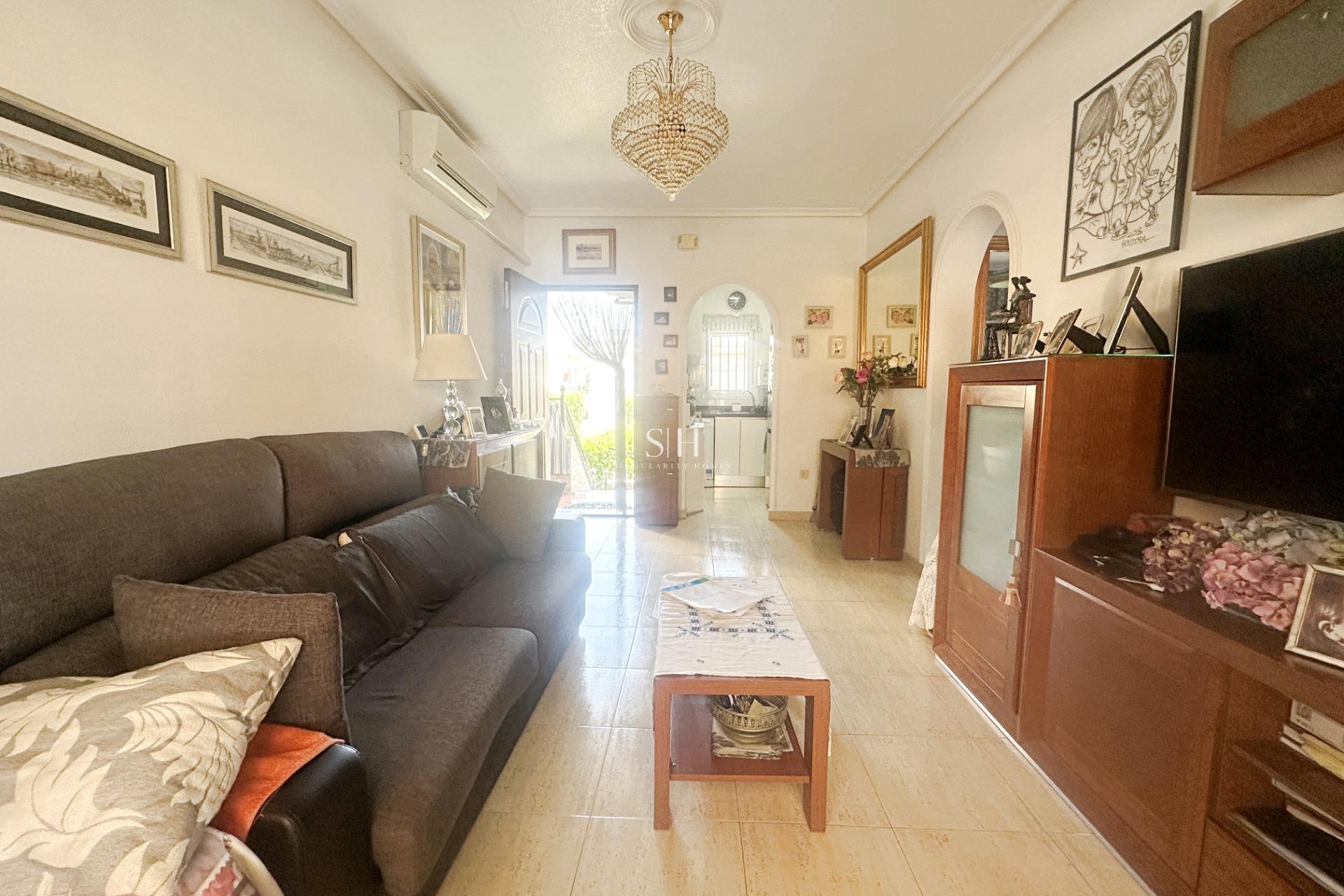 Odsprzedaż - Bungalow - Torrevieja - aguas nuevas