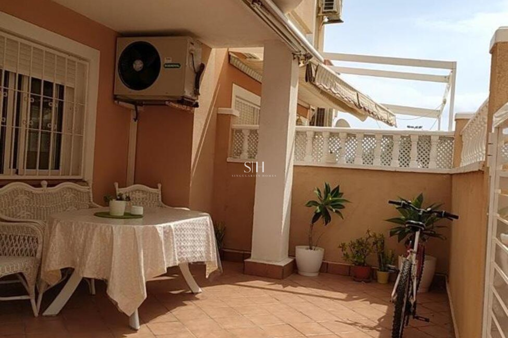Odsprzedaż - Bungalow - Torrevieja - LA VELETA MAR AZUL