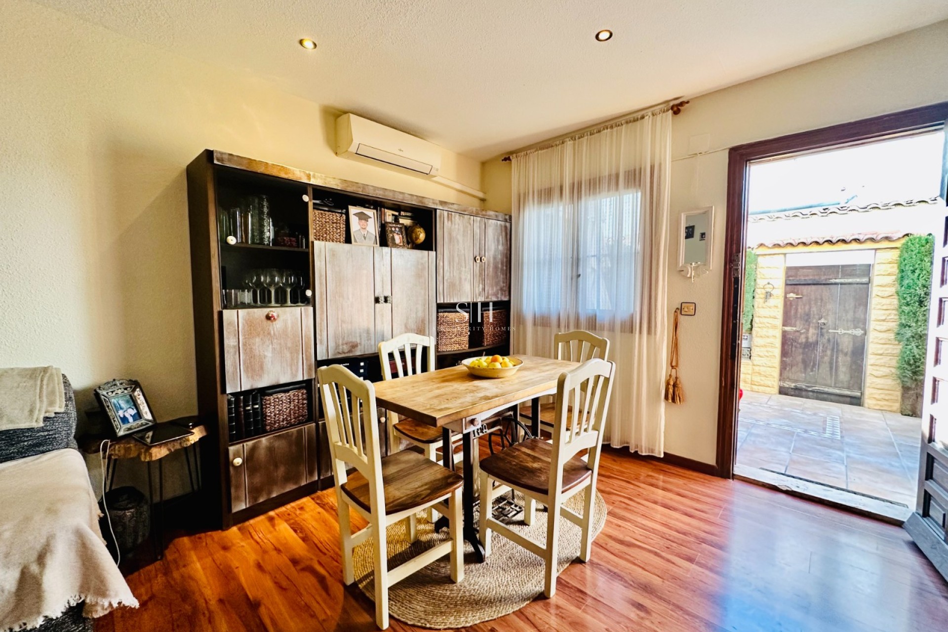 Odsprzedaż - Bungalow - Torrevieja - Las calas