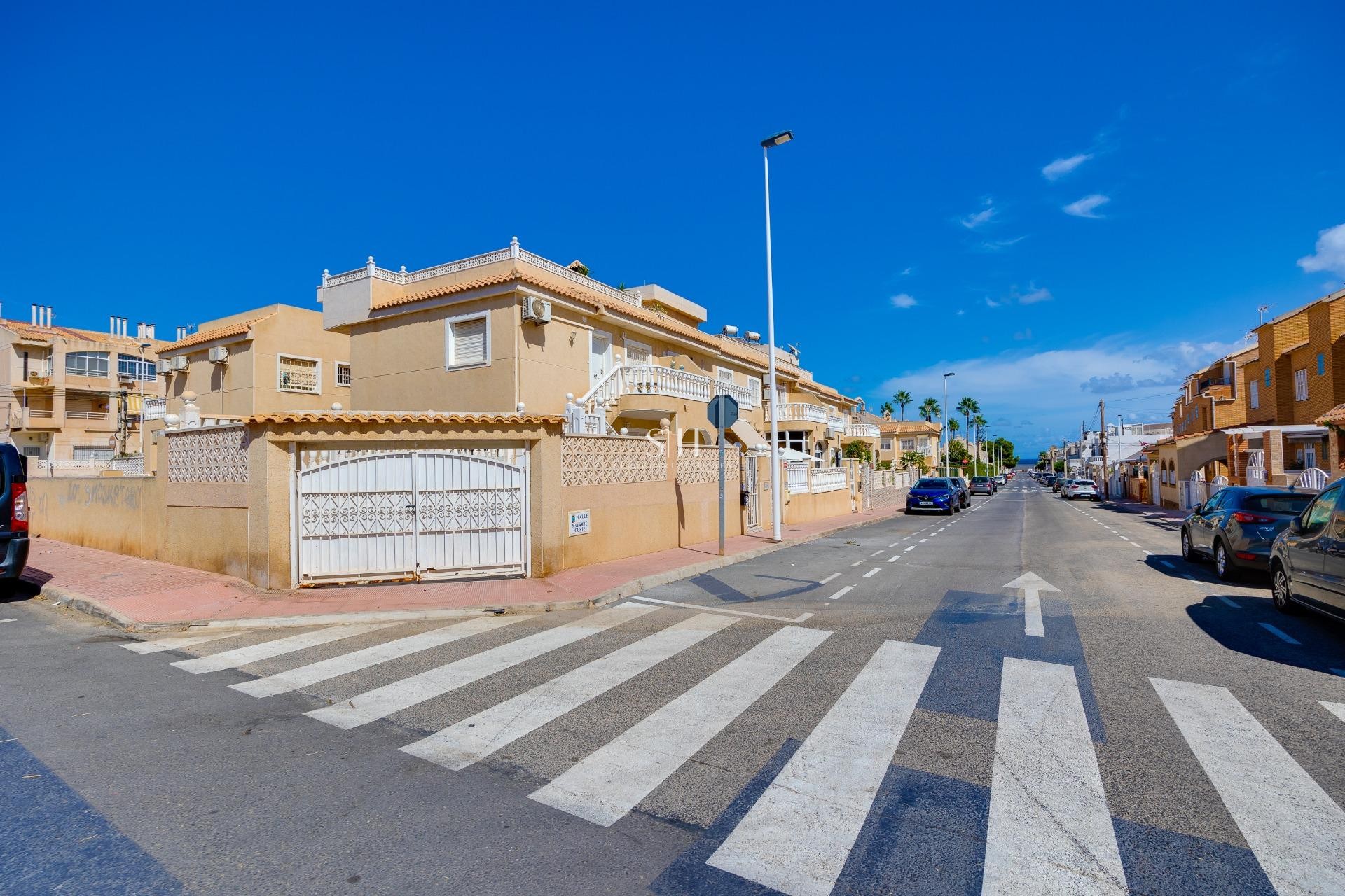 Odsprzedaż - Bungalow - Torrevieja - Los Frutales