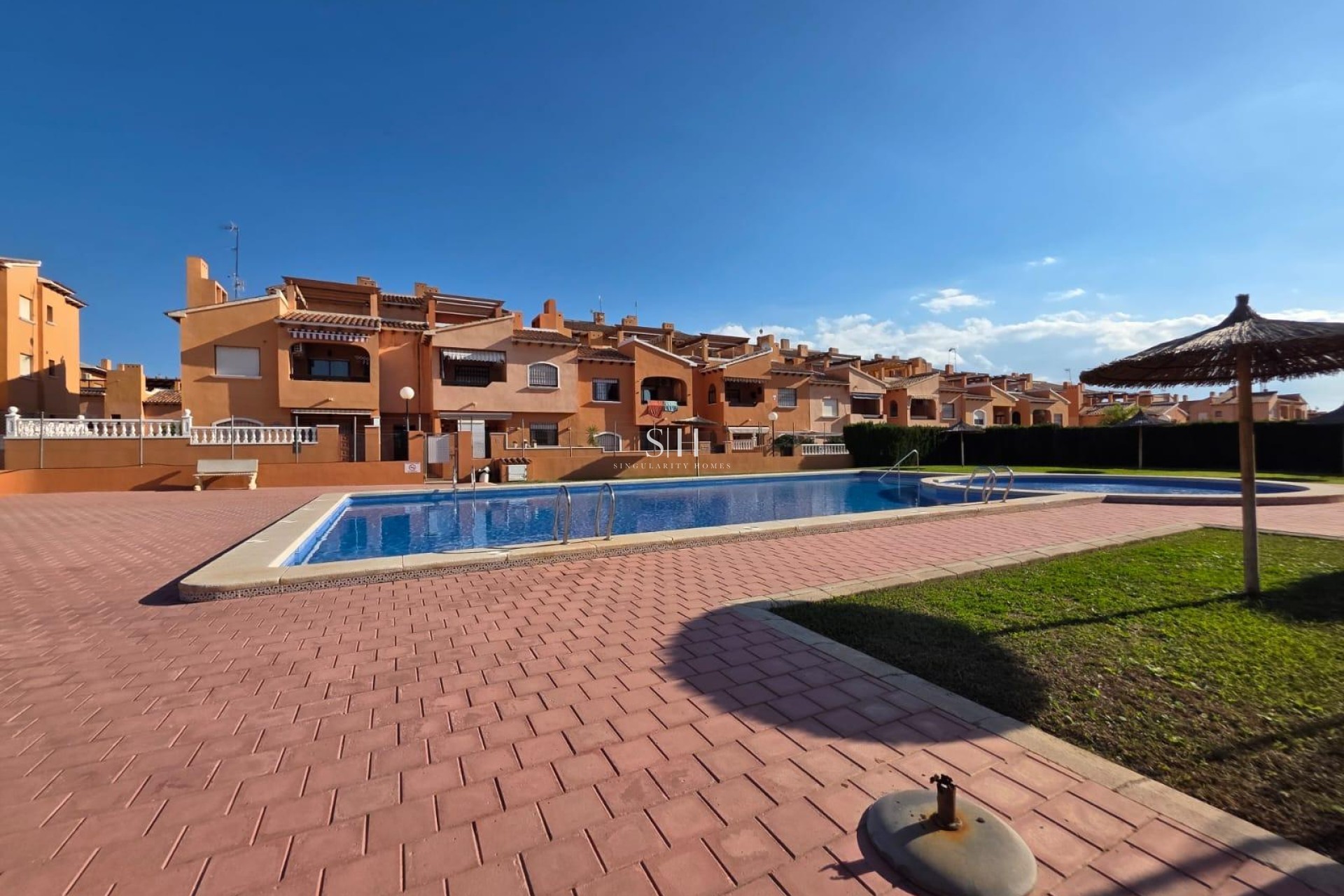 Odsprzedaż - Bungalow - Torrevieja - Zona Los Frutales