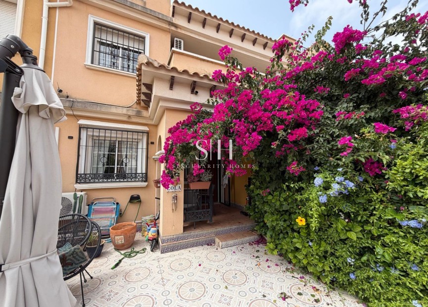 Odsprzedaż - Bungalow - Torrevieja - Zona Los Frutales