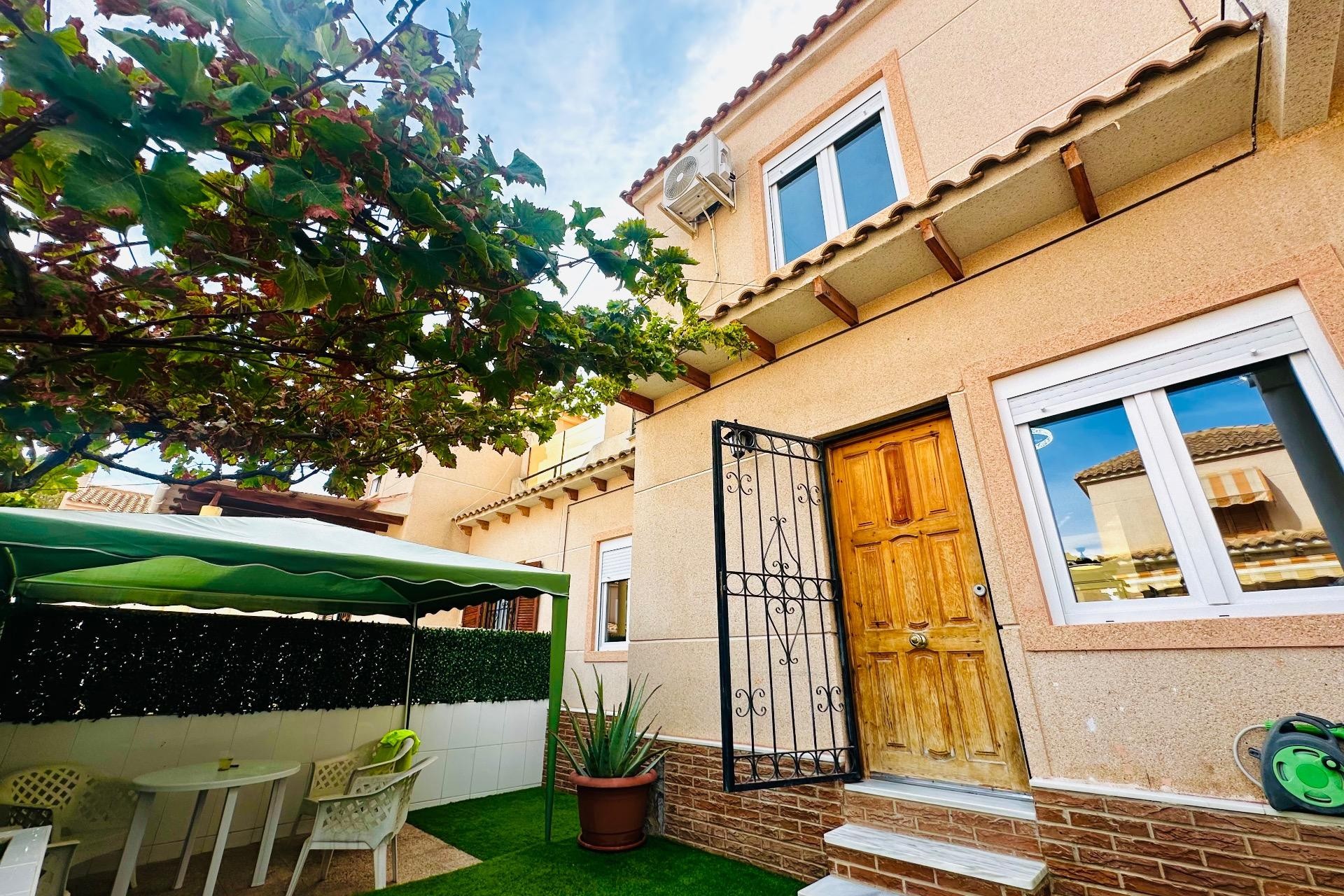 Odsprzedaż - Casa - Torrevieja - Los altos