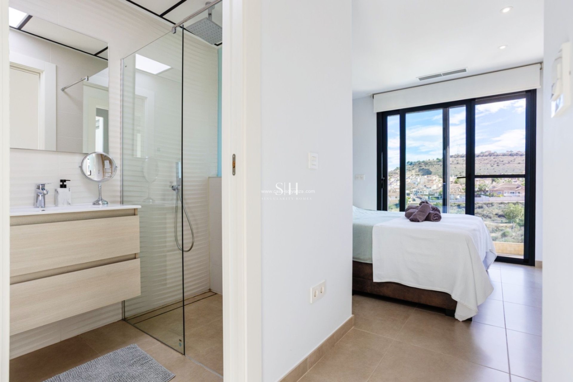 Odsprzedaż - Dom - Benijofar