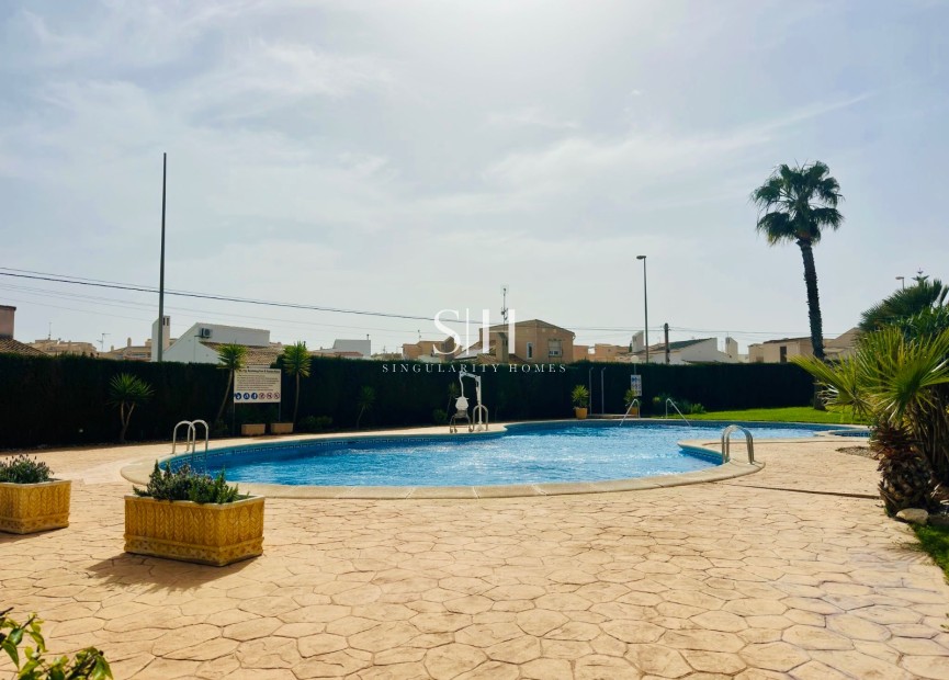 Odsprzedaż - Dom - Orihuela Costa - Los Almendros-la Florida