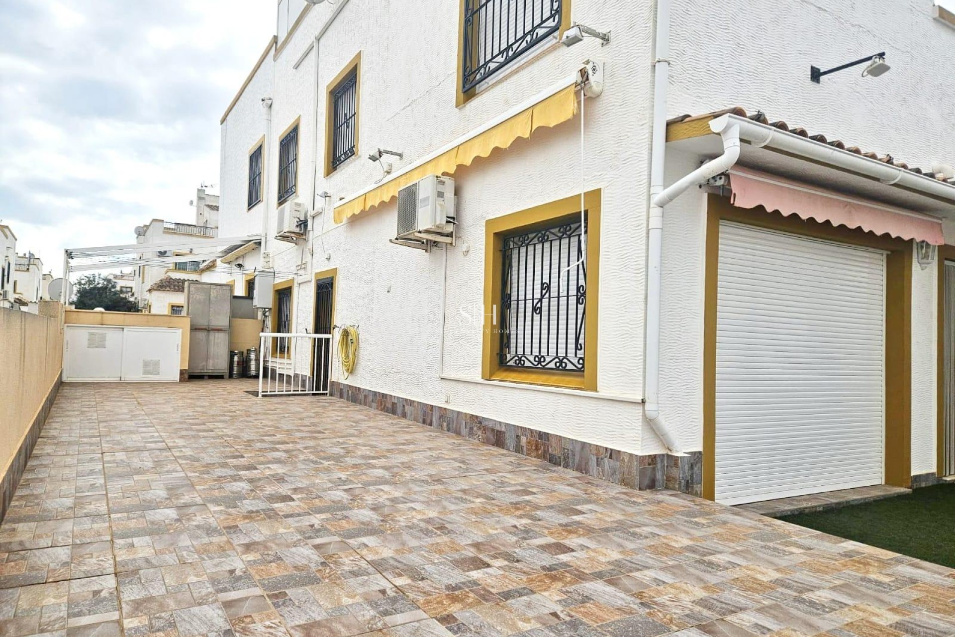 Odsprzedaż - Dom - Orihuela Costa - Los Almendros-la Florida