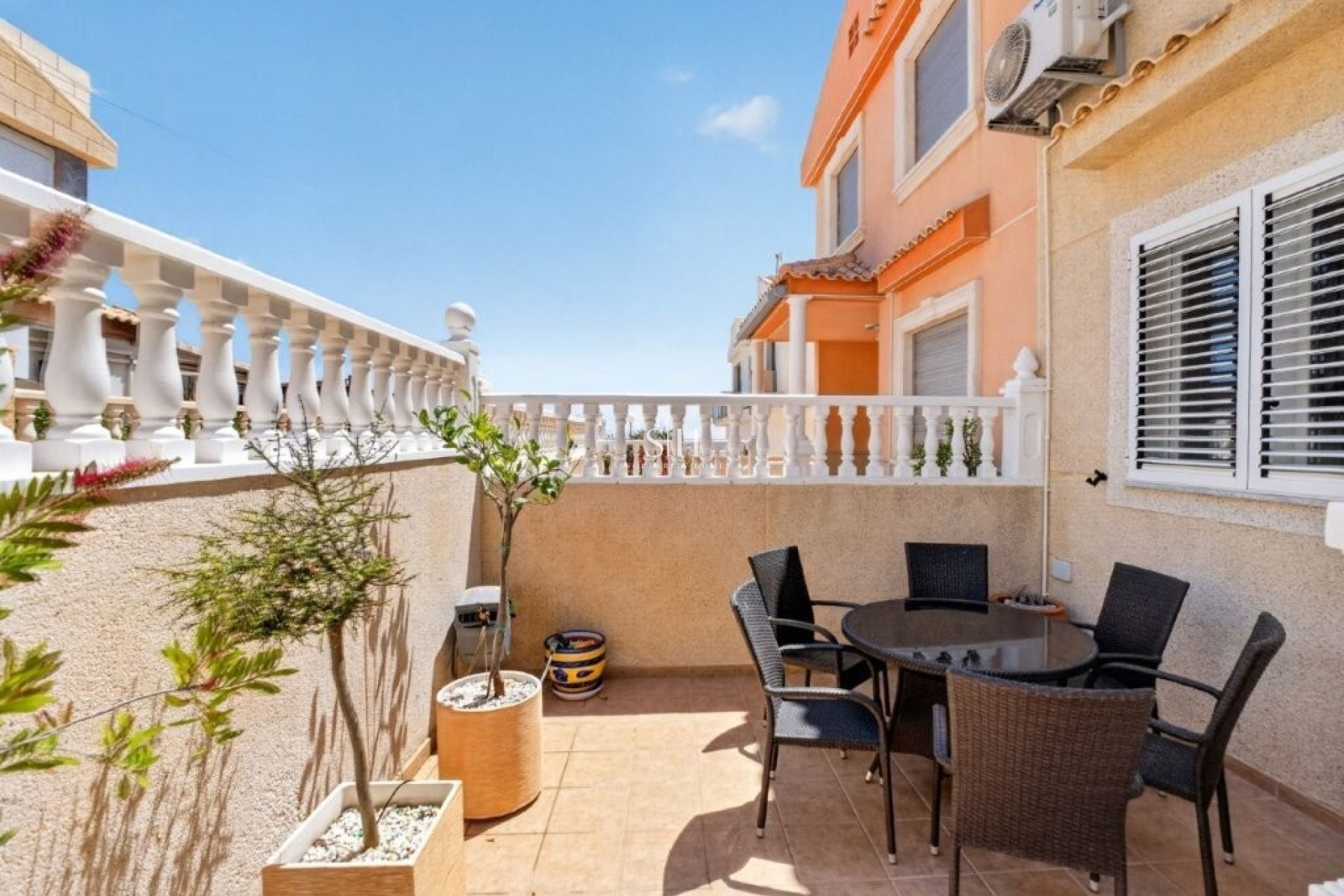 Odsprzedaż - Dom - Torrevieja - Cabo Cervera