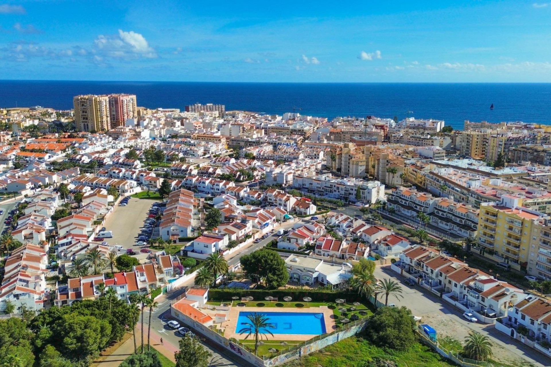 Odsprzedaż - Dom - Torrevieja - Calas Blanca