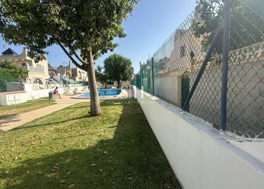 Odsprzedaż - Dom - Torrevieja - Carrefour