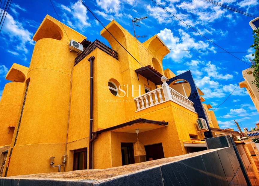 Odsprzedaż - Dom - Torrevieja - Costa Blanca