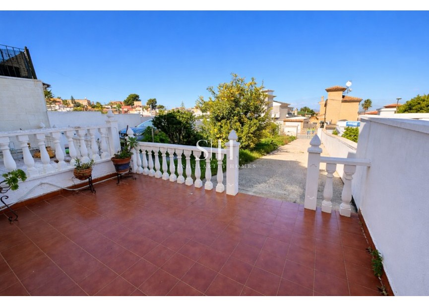Odsprzedaż - Dom - Torrevieja - Costa Blanca