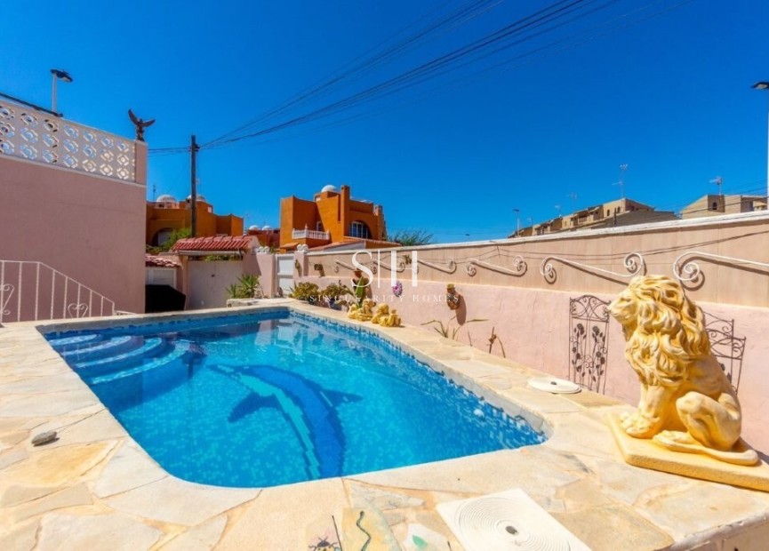 Odsprzedaż - Dom - Torrevieja - Los Frutales/ La Rosaleda