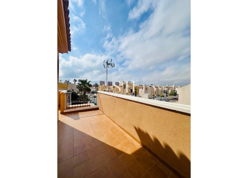 Odsprzedaż - Dom - Torrevieja - Los Frutales