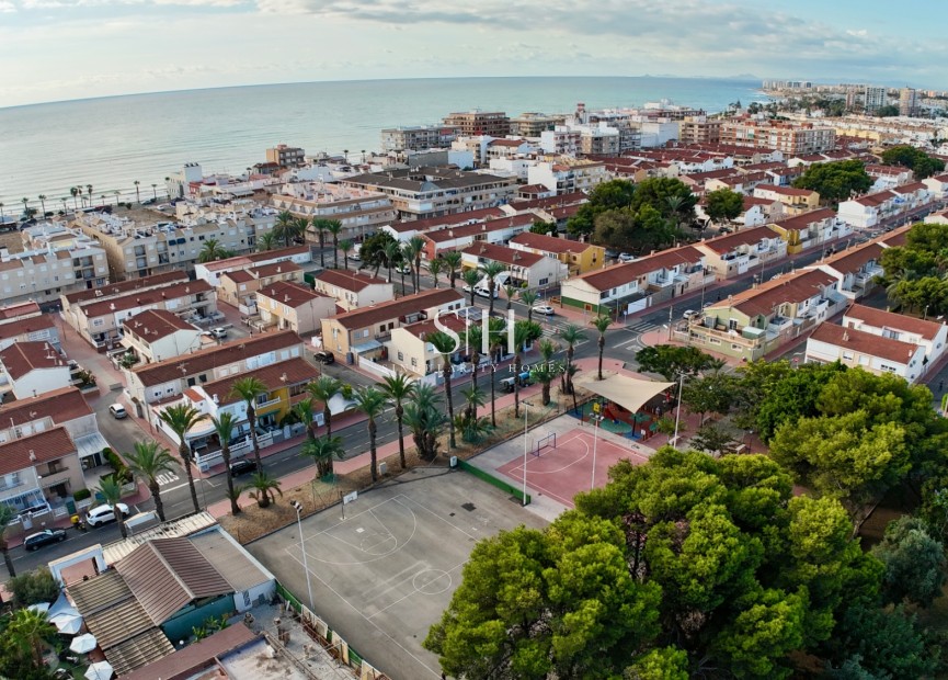 Odsprzedaż - Dom - Torrevieja - Playa de los Naufragos