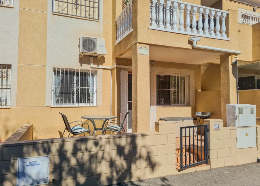 Odsprzedaż - Mieszkanie w bloku - Los Balcones - Costa Blanca