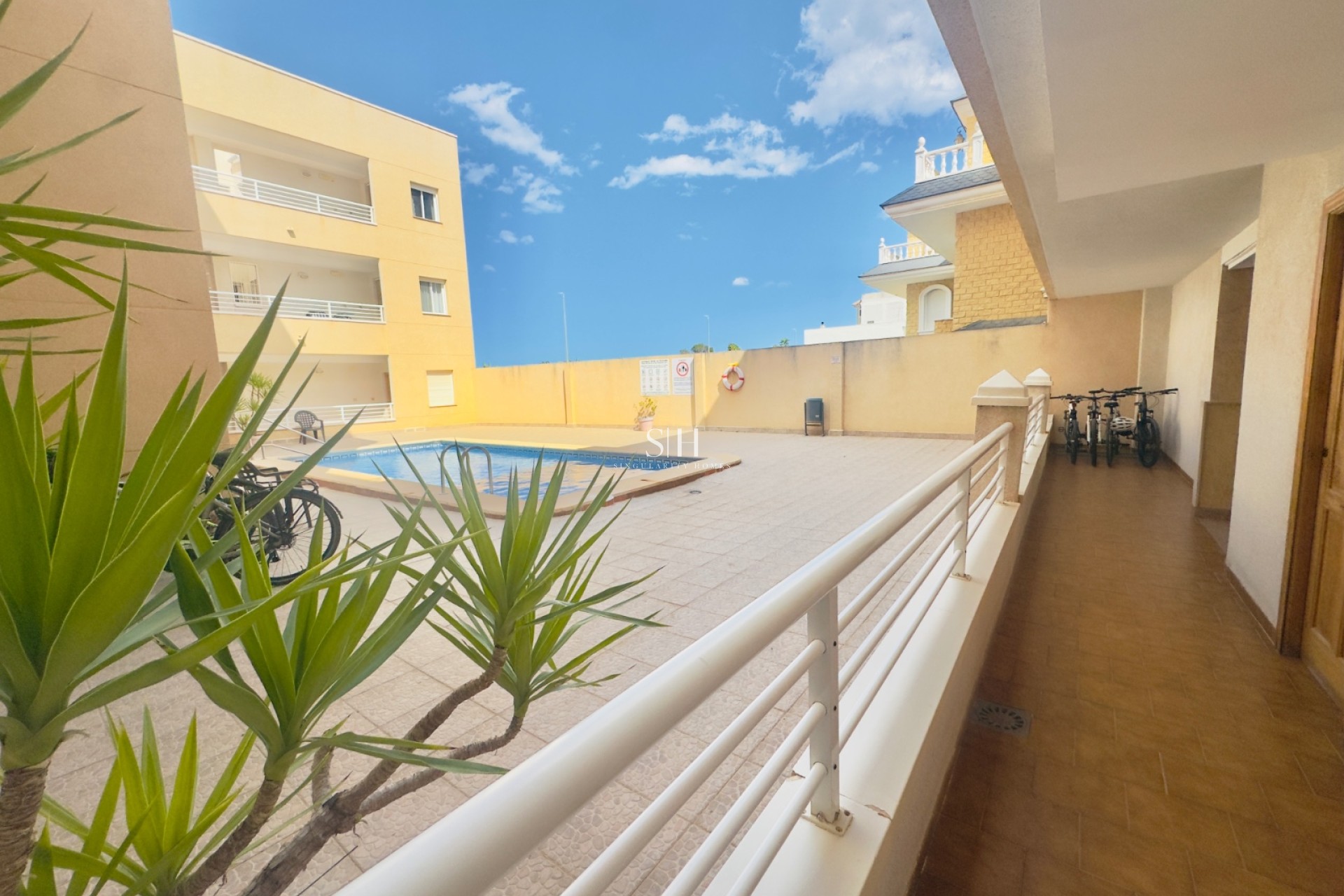 Odsprzedaż - Mieszkanie w bloku - Los Montesinos - Costa Blanca