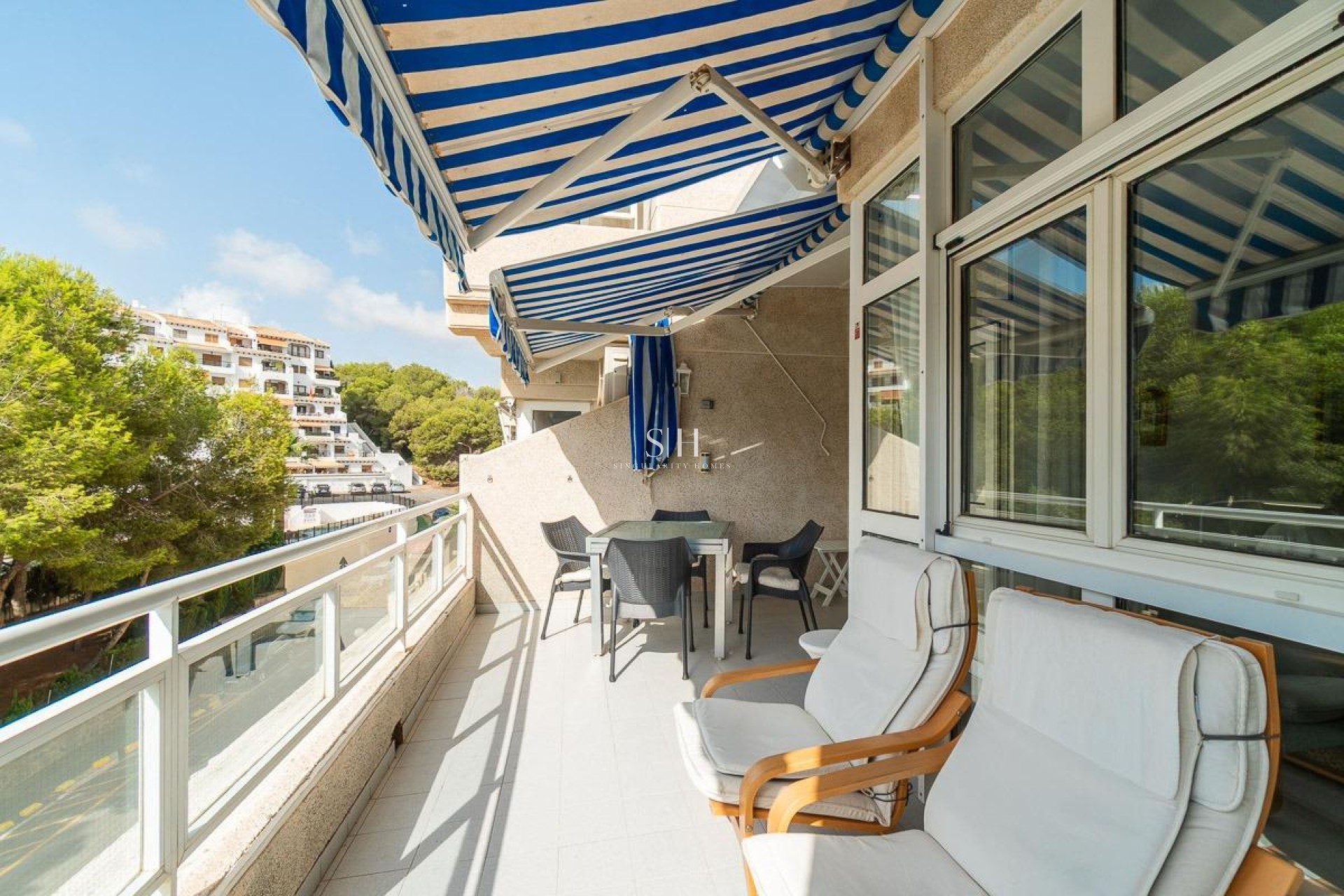 Odsprzedaż - Mieszkanie w bloku - Orihuela Costa - Campoamor