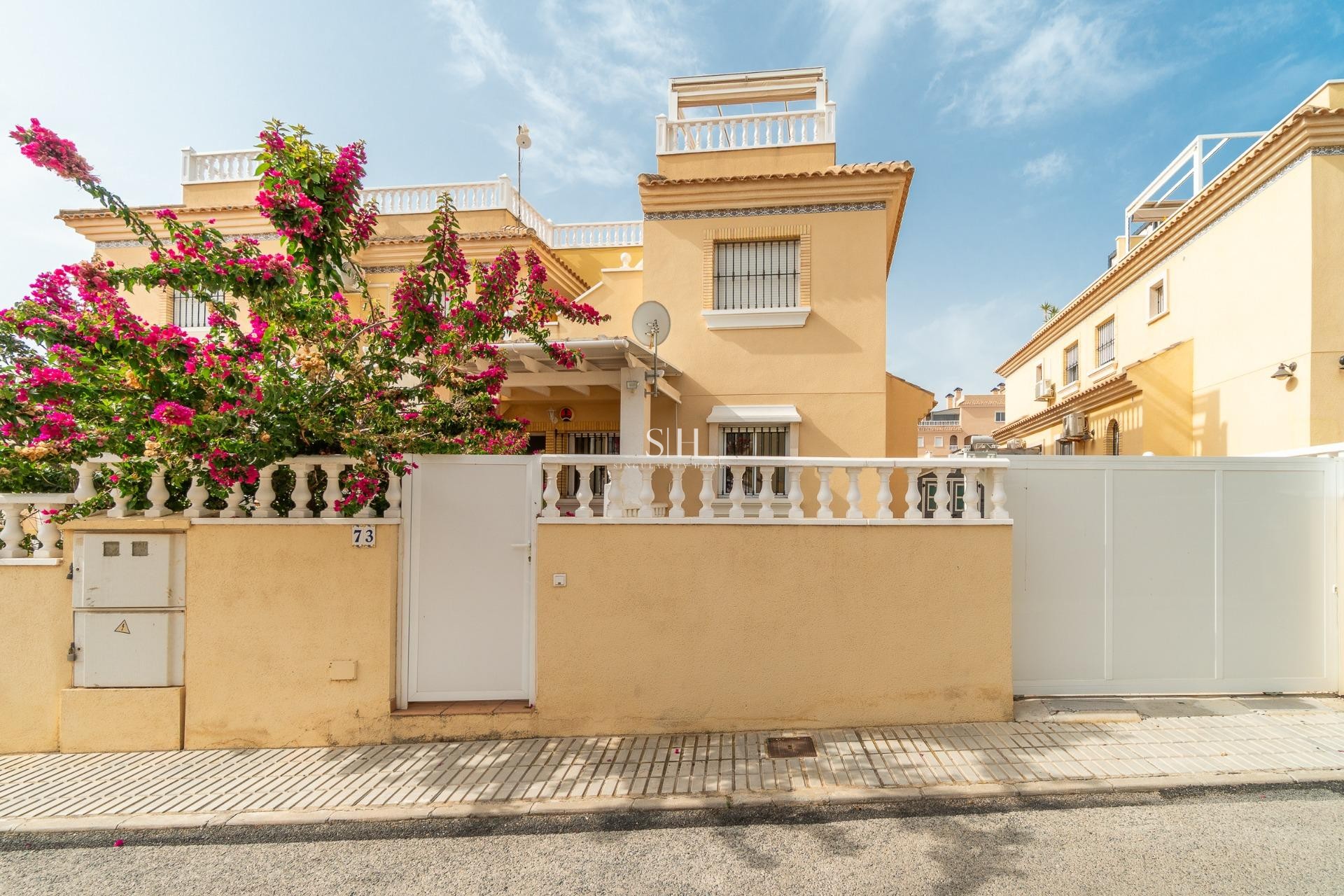 Odsprzedaż - Mieszkanie w bloku - Orihuela Costa - Los Dolses