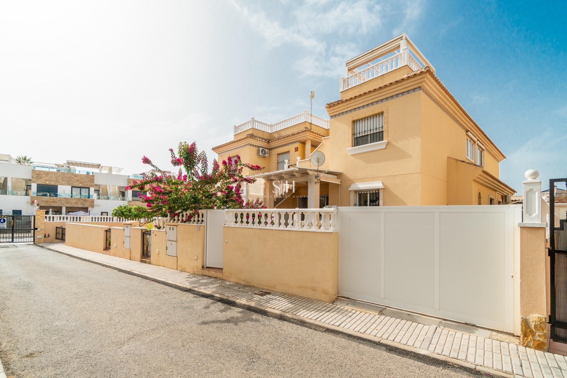 Odsprzedaż - Mieszkanie w bloku - Orihuela Costa - Los Dolses