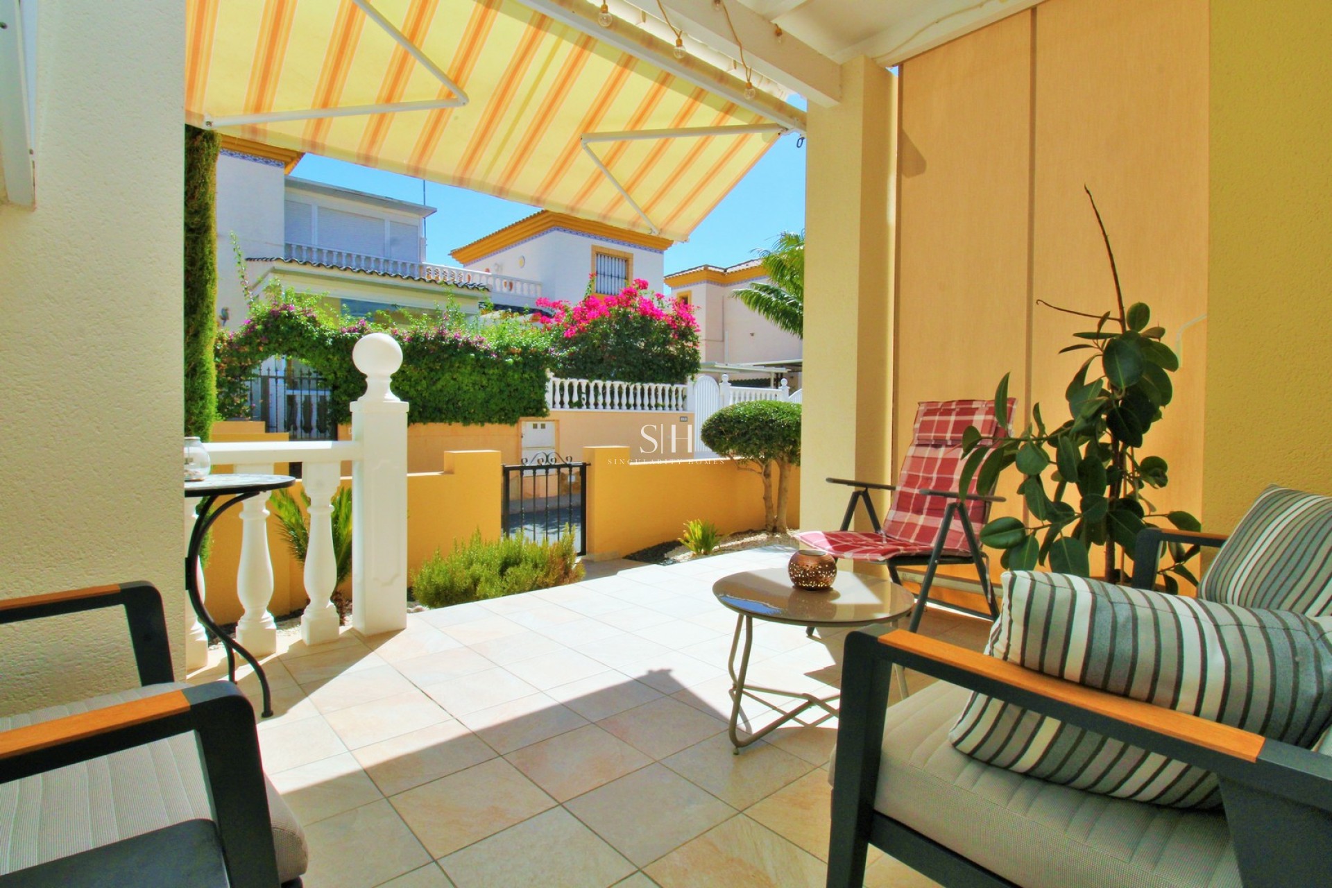 Odsprzedaż - Mieszkanie w bloku - Orihuela Costa - Los Dolses