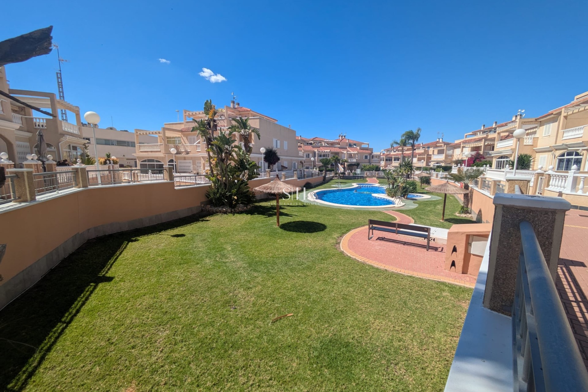 Odsprzedaż - Mieszkanie w bloku - Orihuela Costa - Playa Flamenca