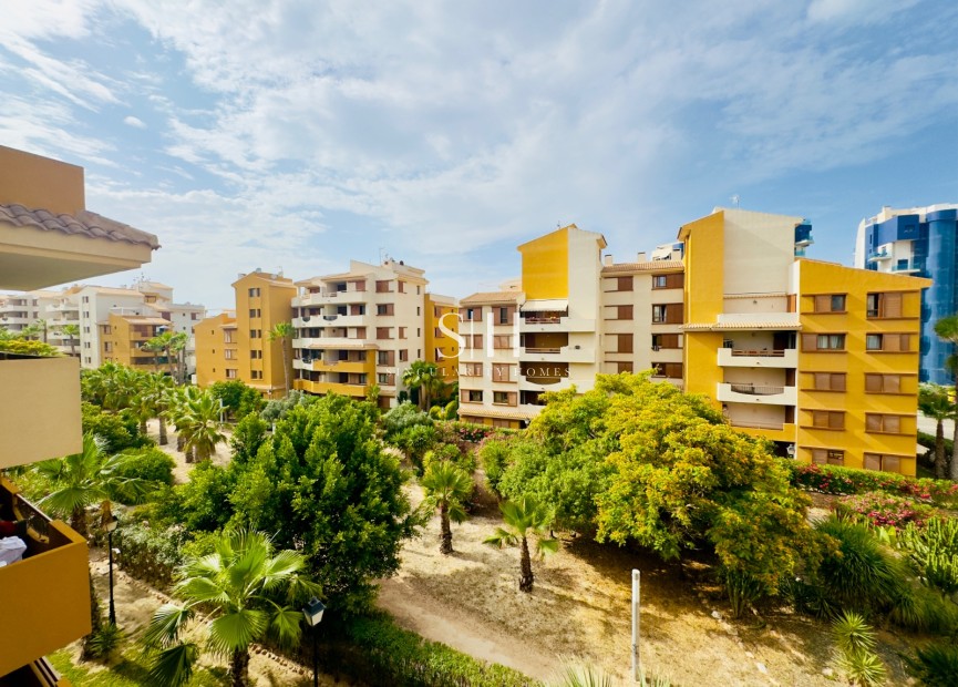 Odsprzedaż - Mieszkanie w bloku - Orihuela Costa - Punta Prima