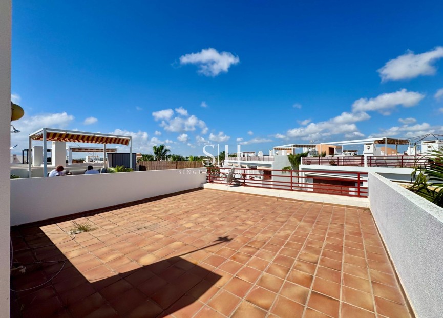 Odsprzedaż - Mieszkanie w bloku - Orihuela Costa - Punta Prima