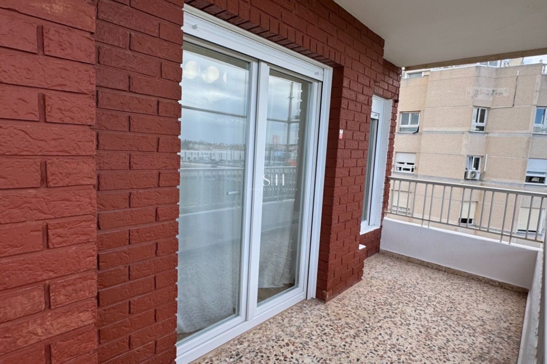 Odsprzedaż - Mieszkanie w bloku - Orihuela Costa - Punta Prima