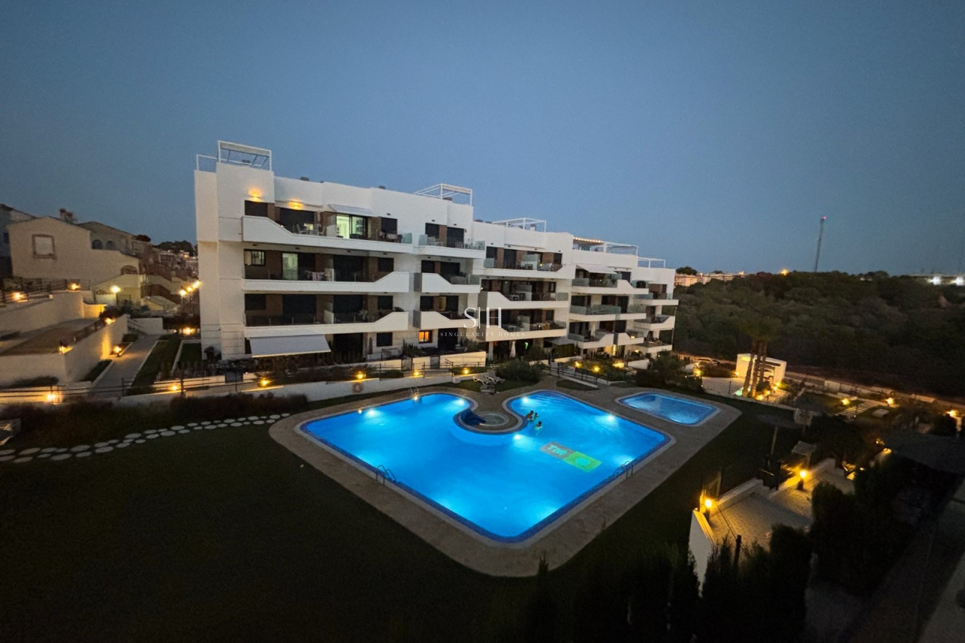 Odsprzedaż - Mieszkanie w bloku - Orihuela Costa - Villamartin