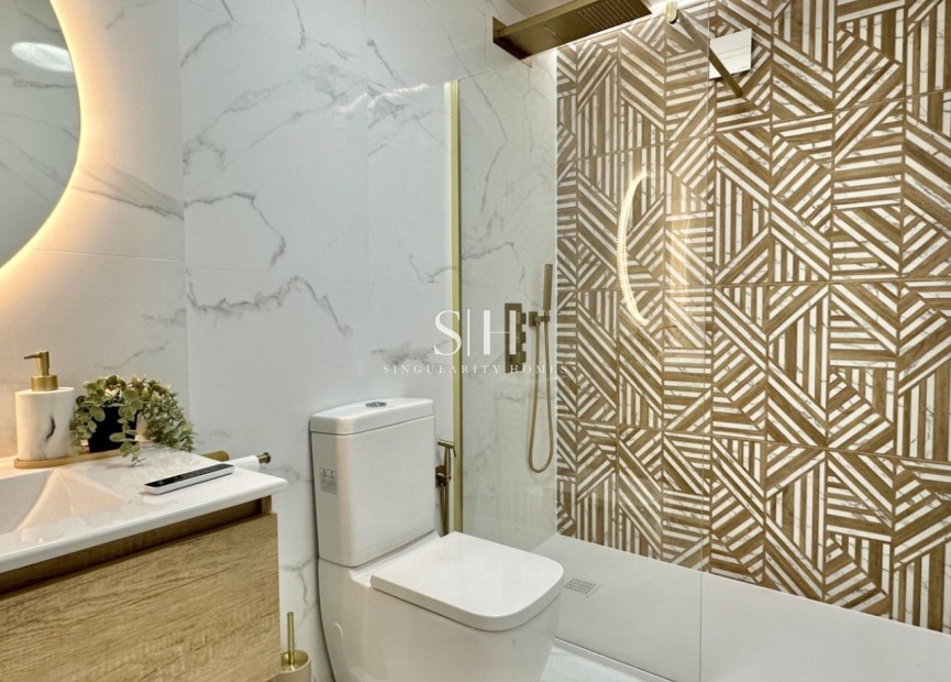 Odsprzedaż - Mieszkanie w bloku - Orihuela - Playa Flamenca