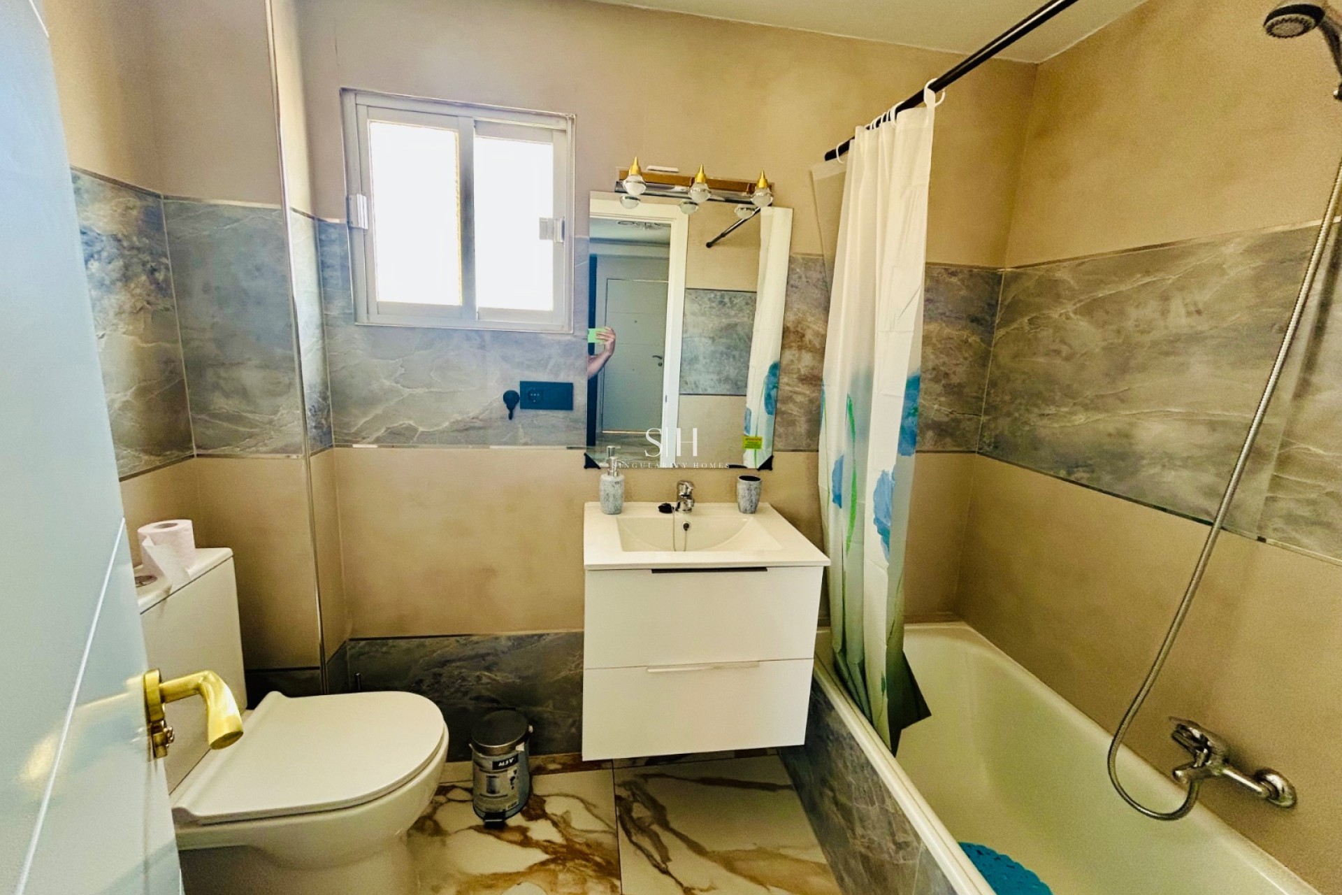 Odsprzedaż - Mieszkanie w bloku - Puerto de Mazarron - Playa Negra